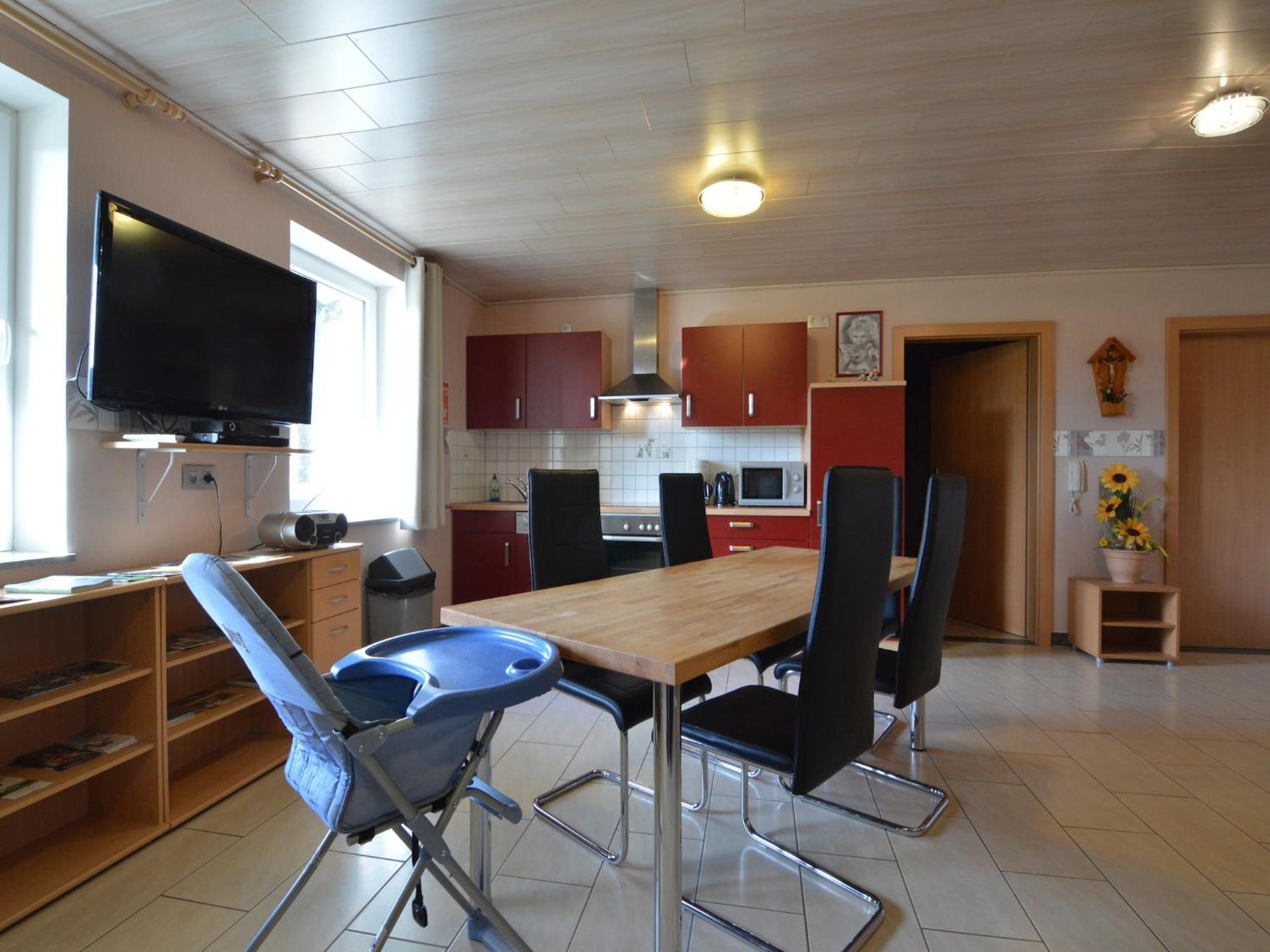Comfy Holiday Home In Burg Reuland With Sauna Terrace Bbq エクステリア 写真